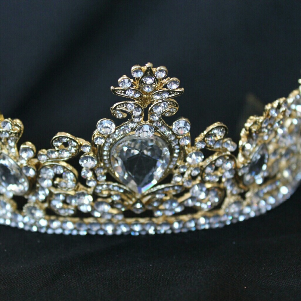 Gold and Rhinestone Tiara - Picture 3 of 4
